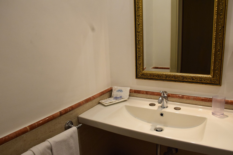 Bathroom 4, Hotel Quadrifoglio by Mancini, Rome
