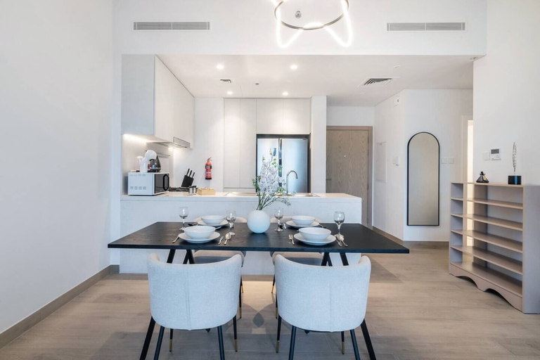 Room 5, Sea View 2BR in Port de La Mer, Dubai