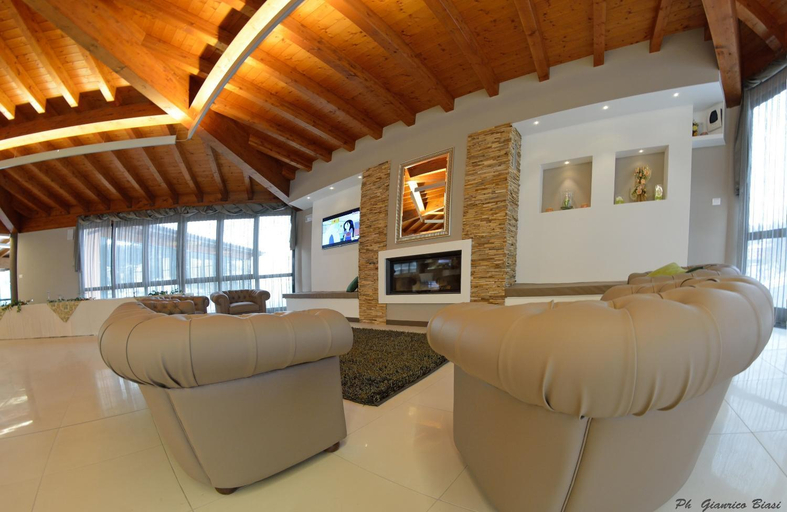 Public Area 3, Villa Clorè Hotel & Spa, Modena