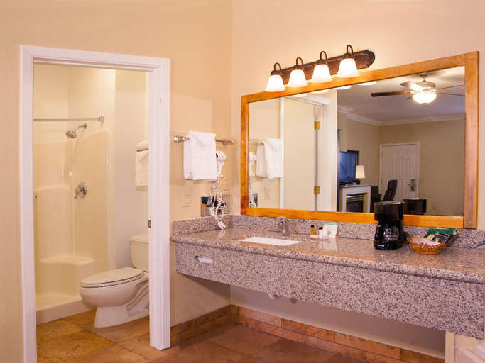 Bathroom 3, Desert Quail Inn, Yavapai