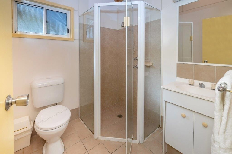 Bathroom 4, BIG4 Happy Hallidays Holiday Park, Greater Taree