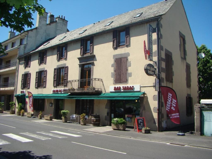 Exterior & Views 2, Aux Globe-Trotters, Cantal