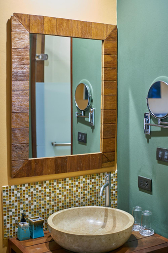 Bathroom 3, Avatar Railay Resort, Mueang Krabi