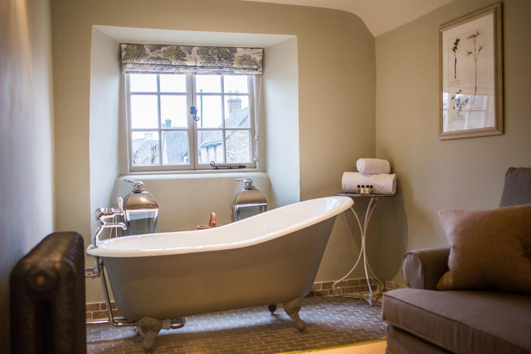 Bathroom 3, The Porch House, Gloucestershire