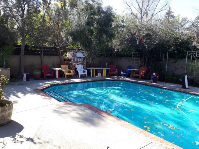 Others 3, Comfortable Luxury Studio, Los Angeles