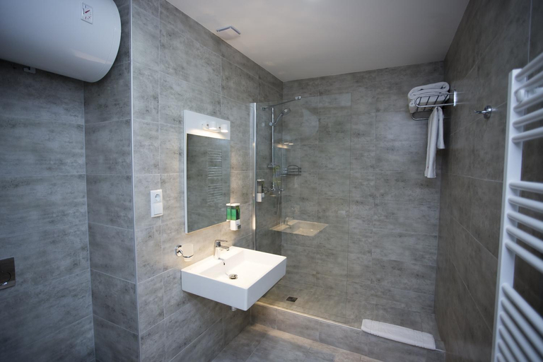 Bathroom 4, Tangerine Apart Hotel Batumi, Batumi