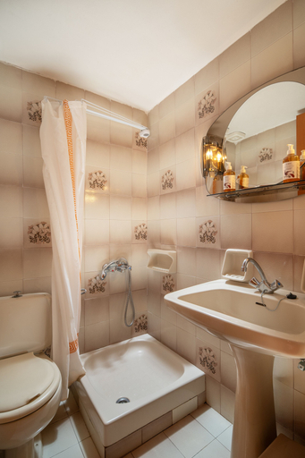 Bathroom 5, Alta Vista Studios, Peloponnese