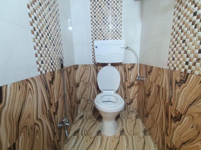Bathroom 3, HOTEL STAR OF KURLA, Mumbai Suburban