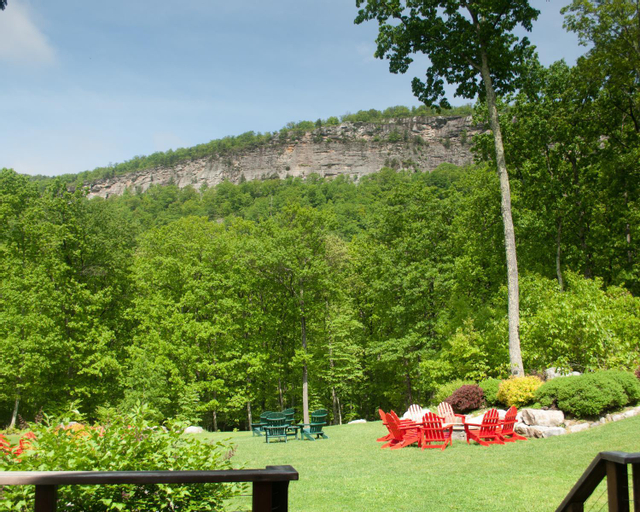 Others 4, Minnewaska Lodge, Ulster