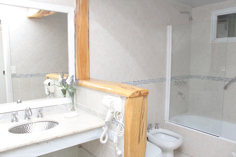 Bathroom 4, Carilo Village Apart Hotel & Spa, Pinamar