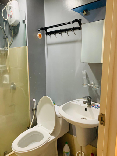 Bathroom 5, Condo in Avida tower IT park , Lahug Cebu city, Fully furnished, Cebu City