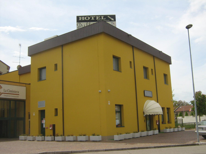 Others 4, Hostiliae Ciminiera Hotel, Mantua