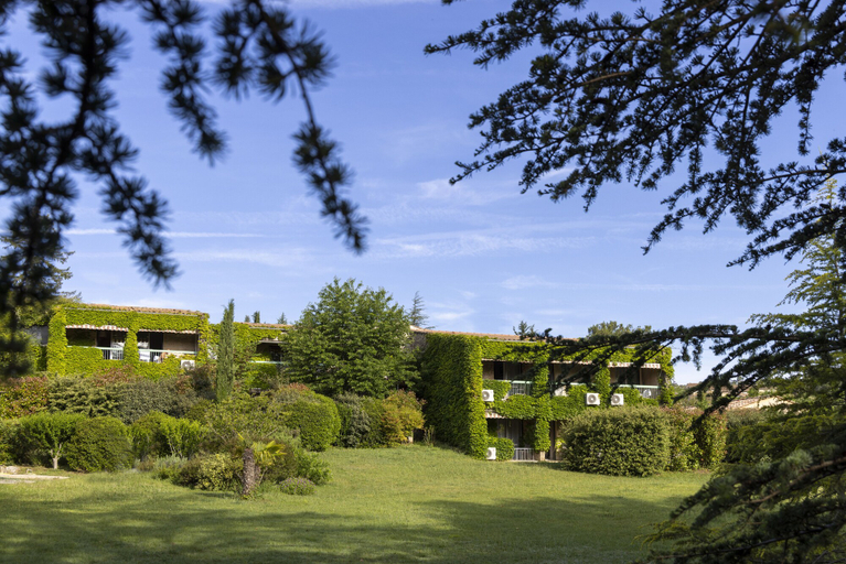 Exterior & Views 2, Hôtel - Résidence Lou Paradou, Alpes-de-Haute-Provence