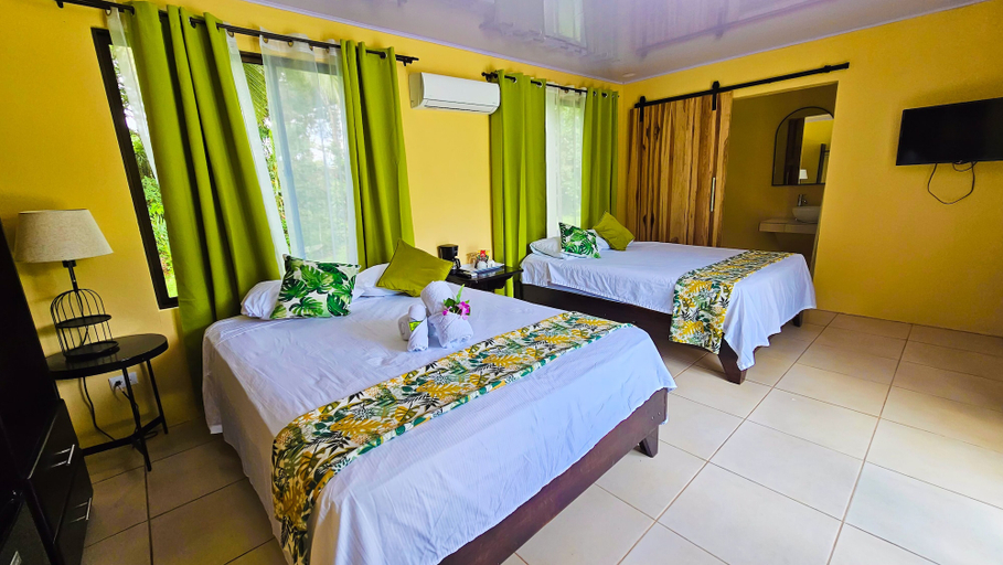 Bedroom 3, Confort Arenal, San Carlos