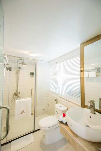 Bathroom 4