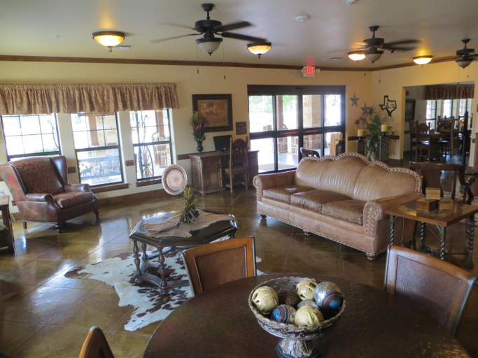 Public Area 2, Hotel Texas Hallettsville, Lavaca