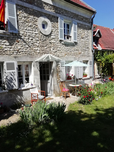 Others 4, Avenue du Chateau, Eure