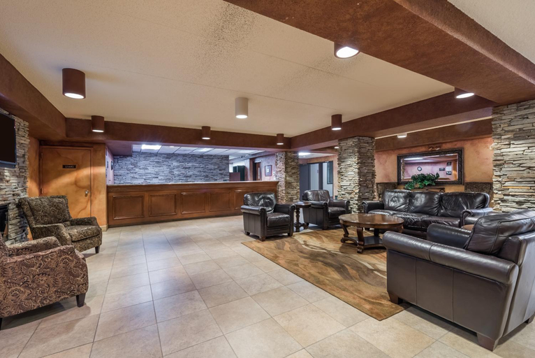Public Area, Ramada By Wyndham Fargo, Cass