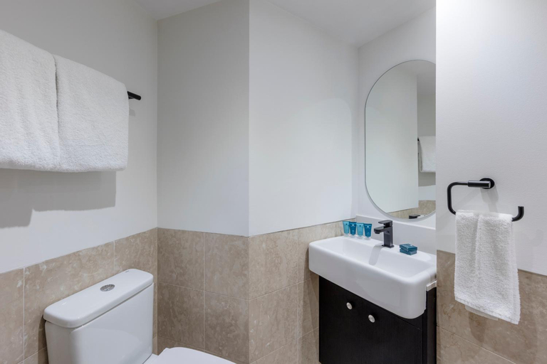 Bathroom 6