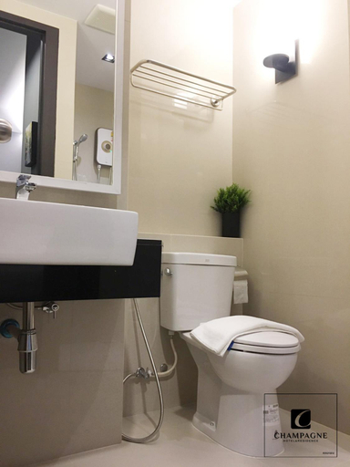 Bathroom 4, Campagne Hotel and Residence, Muang Pathum Thani