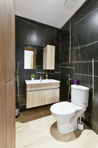 Bathroom 4, Charming Cozy Apartment - Rabat Center - Free parking & AirC & Fiber internet, Rabat