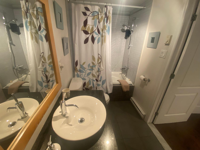 Bathroom 4