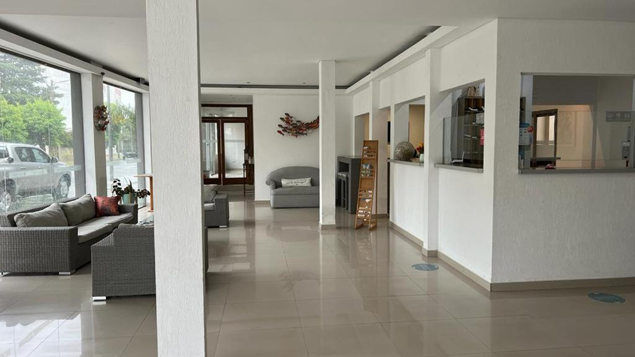 Public Area, Gran Tuyu, La Costa