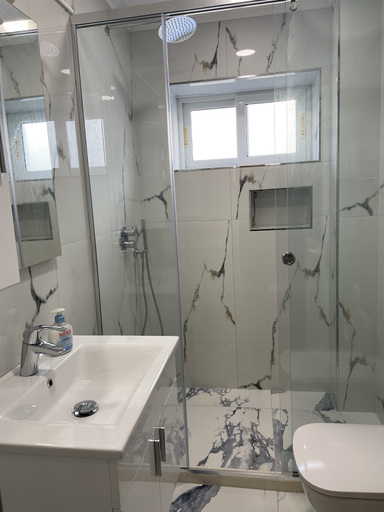 Bathroom 3, Peace Apartments, Durrësit
