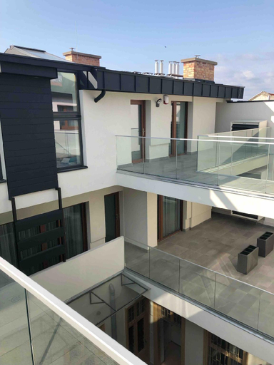 Others 5, Luxury Cozy 2 BDR Downtown Apt.6, Budapesti