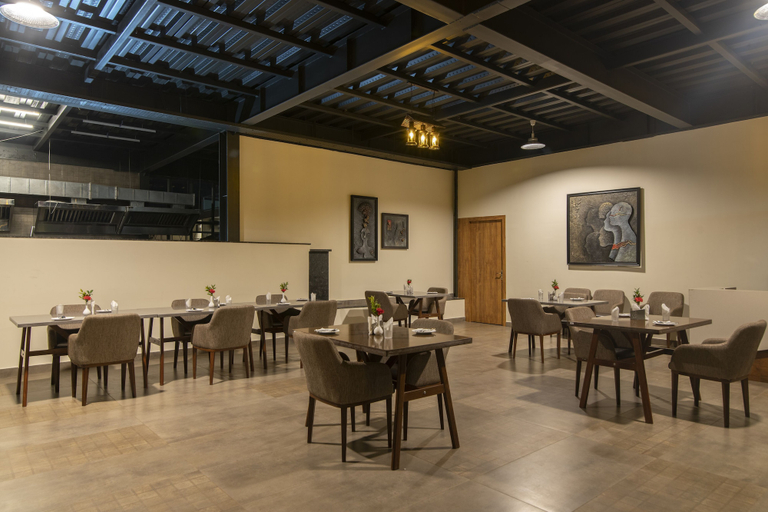 Food & Drinks 5, Global Village Luxury Resorts, Chikmagalur