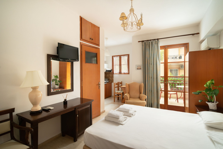Bedroom 3, Alta Vista Studios, Peloponnese