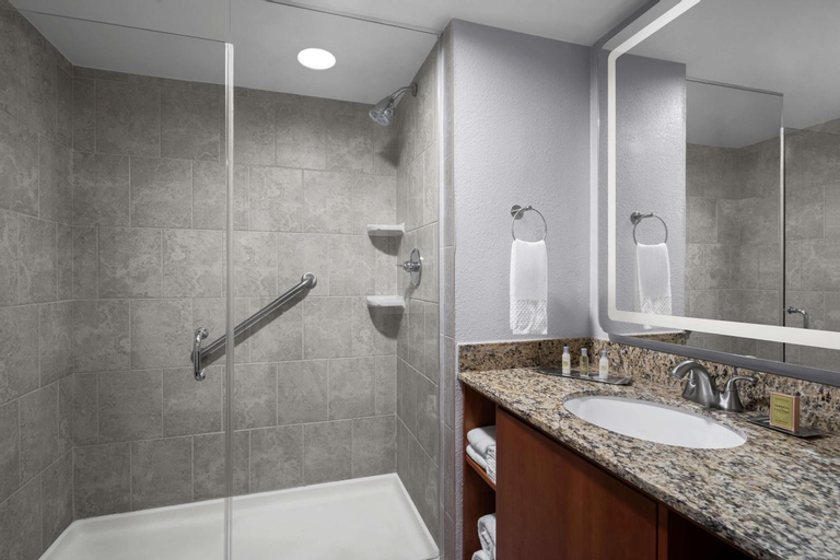Bathroom 6