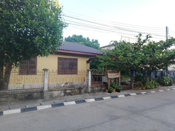 Others 5, Bike&Bed, Thakhek
