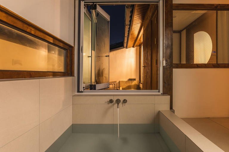 Bathroom 5, Happyok Guest House Jeonju , Jeonju