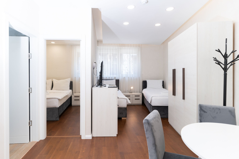 Bedroom 2, Ornament Hotel and Apartments, Sarajevo