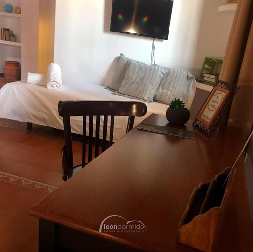 Bedroom 2, LEON DORMIDO Rooms & Apartments, Alicante
