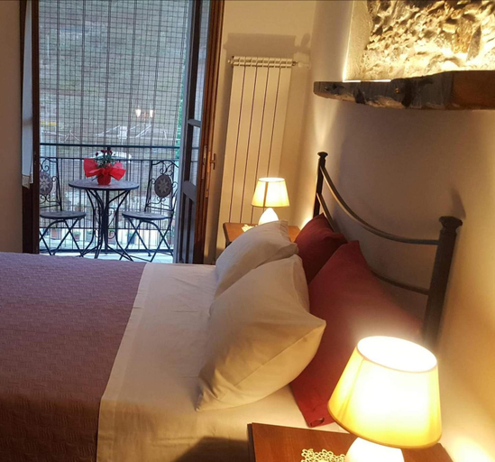 Bedroom 2, Il Covo dei Re, Messina