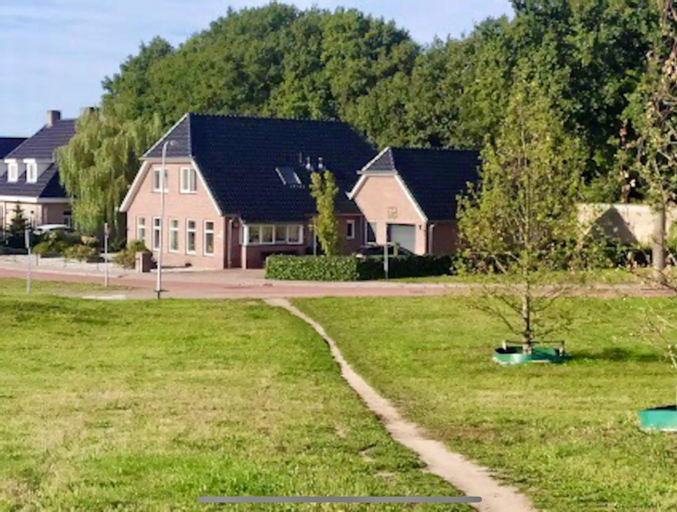 Others 4, Westenholte, Zwolle