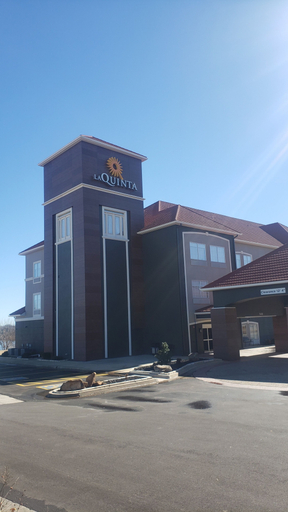 Exterior & Views 2, La Quinta Inn & Suites by Wyndham Shawnee, Pottawatomie