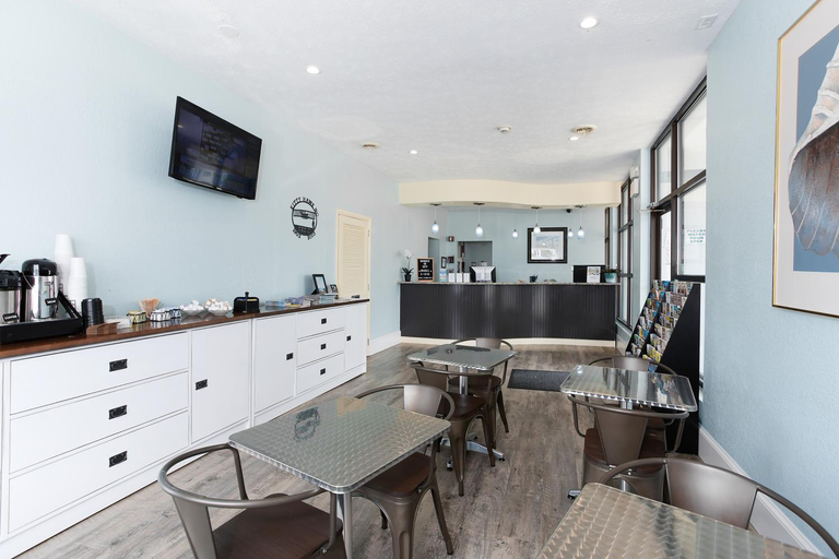 Public Area, John Yancey Oceanfront Inn, Dare