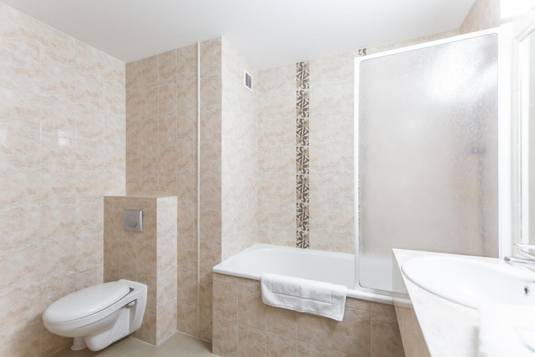 Bathroom 3, Hotel Solny Studio Kołobrzeg by Renters, Kołobrzeg