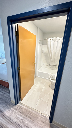Bedroom 3, Microtel Inn by Wyndham Gallup, McKinley