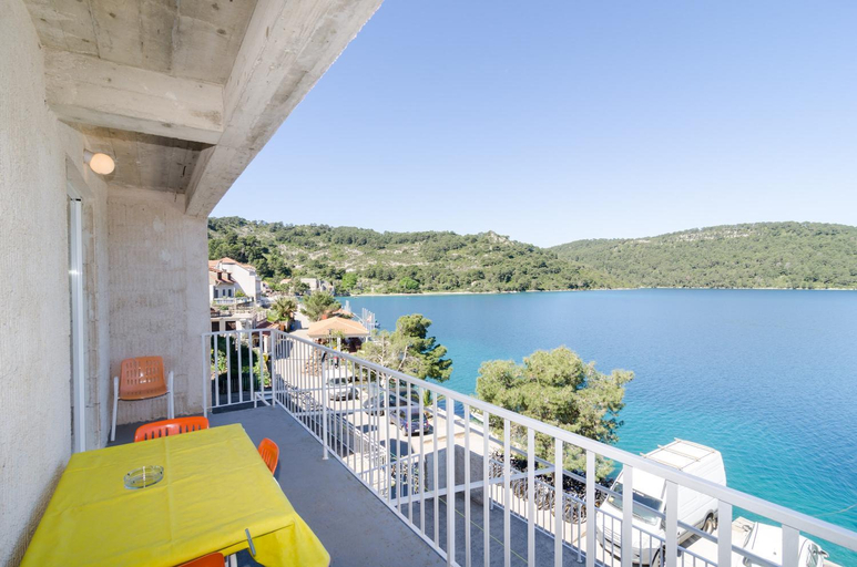 Others 2, Apartments Angelo, Mljet