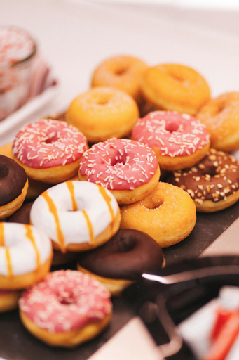 Food & Drinks 9