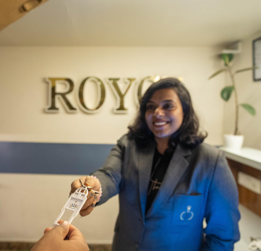 Food & Drinks 5, Hotel Royce Executive, Near US Consulate, Mumbai Suburban