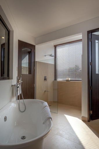 Bathroom 6