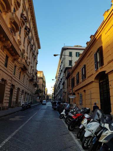 Others 3, B&b ONE, Napoli
