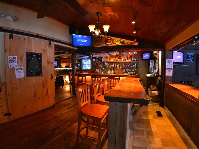 Others 5, Hyde Away Inn, Washington
