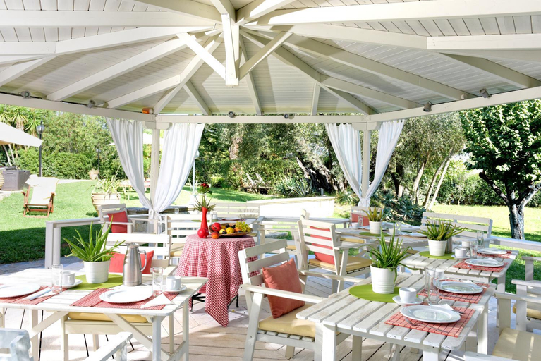 Food & Drinks 5, Isabella Country House, Ionian Islands