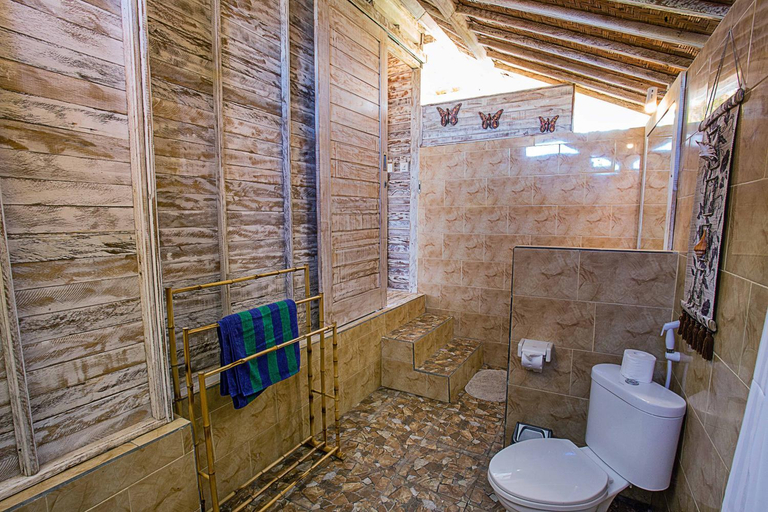 Bathroom 3, D'Coin Cottages Lembongan, Klungkung